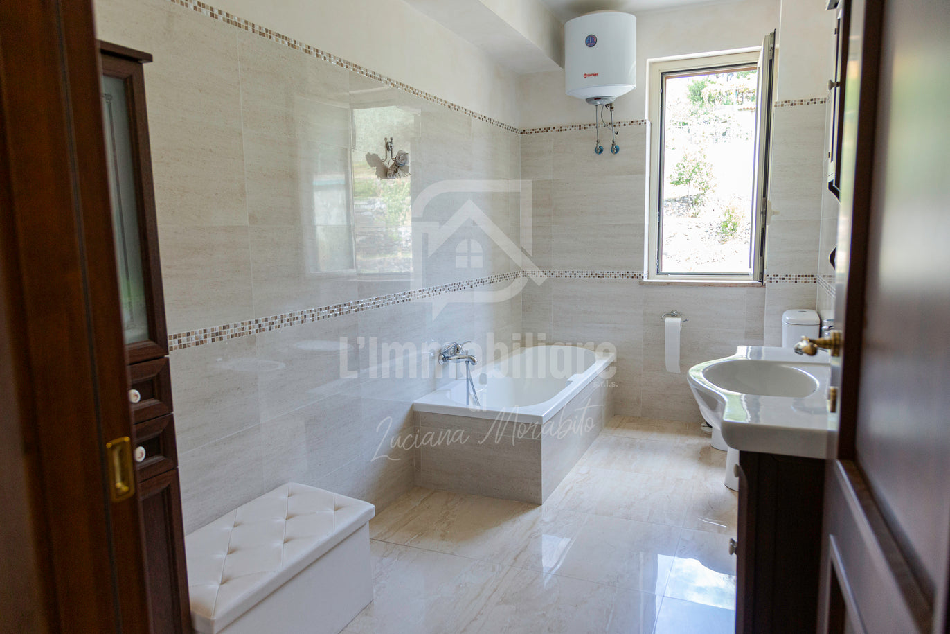 Villa in vendita in contrada Ortera S. Margherita, Messina rif. 31753423