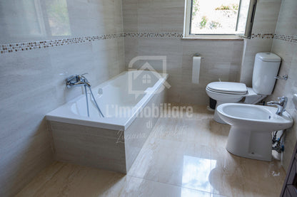 Villa in vendita in contrada Ortera S. Margherita, Messina rif. 31753423