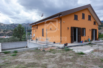 Villa in vendita in contrada Ortera S. Margherita, Messina rif. 31753423