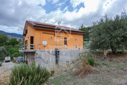 Villa in vendita in contrada Ortera S. Margherita, Messina rif. 31753423