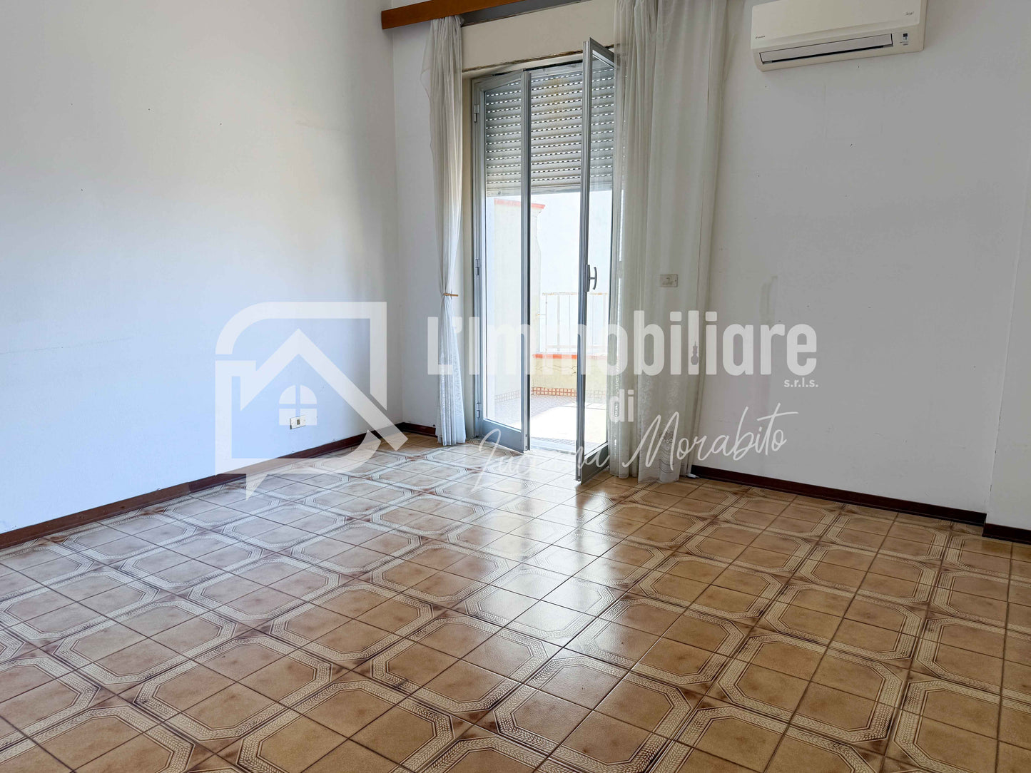 Trilocale in vendita in Via Francesco Crispi 327 Alì Terme, Messina rif. 36260409