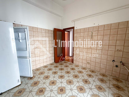 Trilocale in vendita in Via Francesco Crispi 327 Alì Terme, Messina rif. 36260409