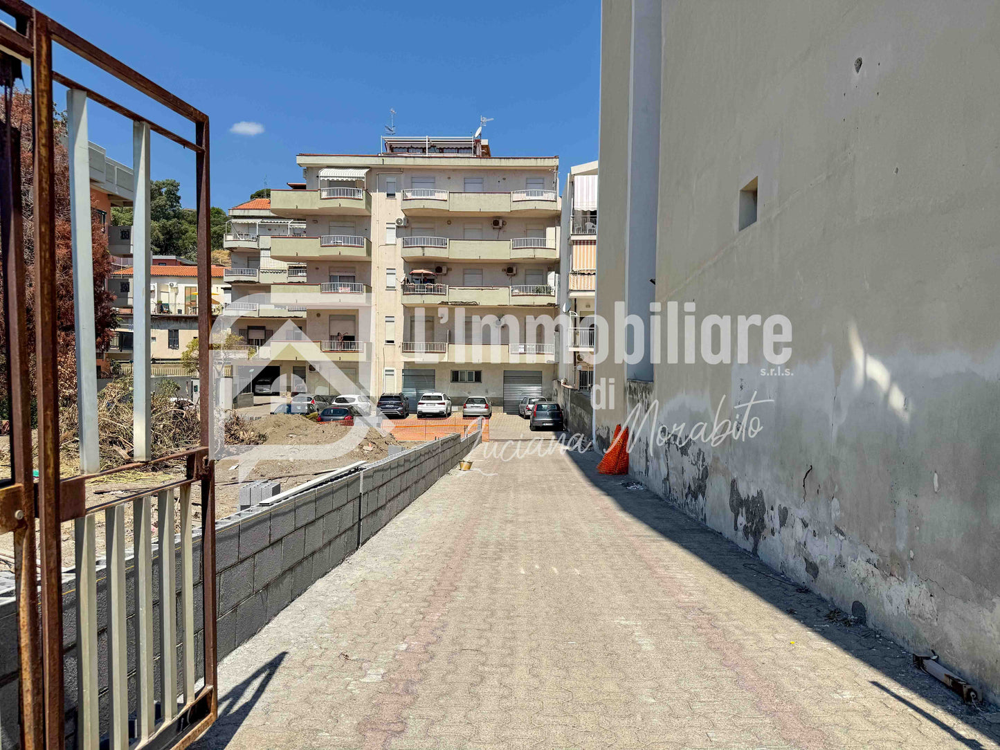 Trilocale in vendita in Via Francesco Crispi 327 Alì Terme, Messina rif. 36260409