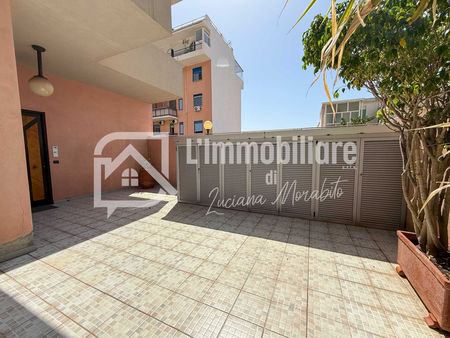Edificio Residenziale in vendita in Strada Statale 114 Orientale Sicula, Messina rif. 54456877