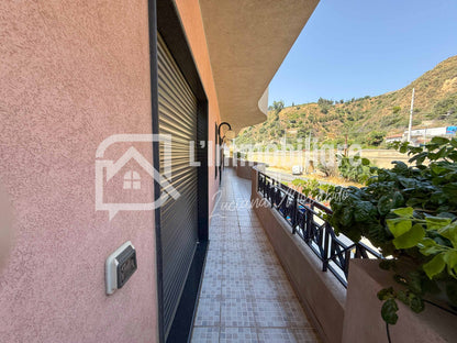 Edificio Residenziale in vendita in Strada Statale 114 Orientale Sicula, Messina rif. 54456877