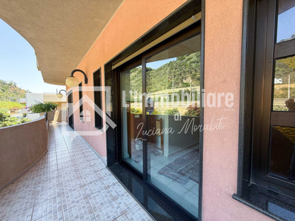 Edificio Residenziale in vendita in Strada Statale 114 Orientale Sicula, Messina rif. 54456877