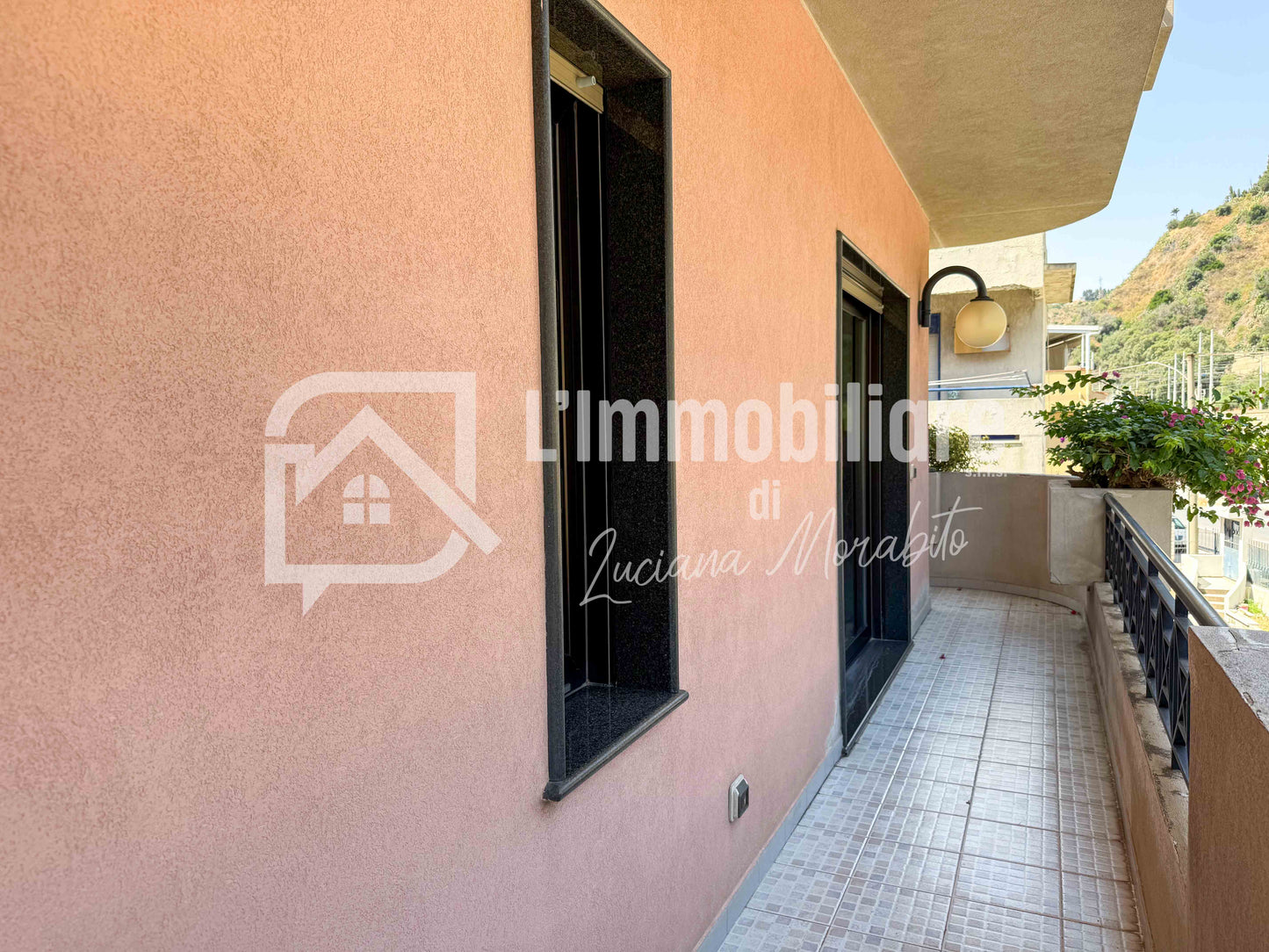 Edificio Residenziale in vendita in Strada Statale 114 Orientale Sicula, Messina rif. 54456877