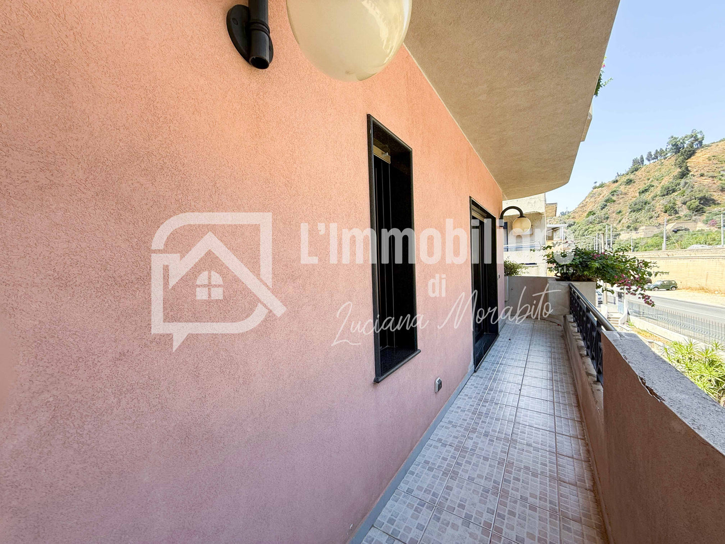 Edificio Residenziale in vendita in Strada Statale 114 Orientale Sicula, Messina rif. 54456877