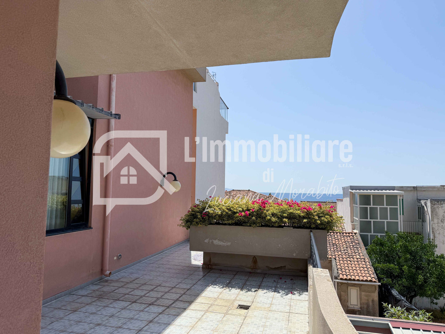 Edificio Residenziale in vendita in Strada Statale 114 Orientale Sicula, Messina rif. 54456877