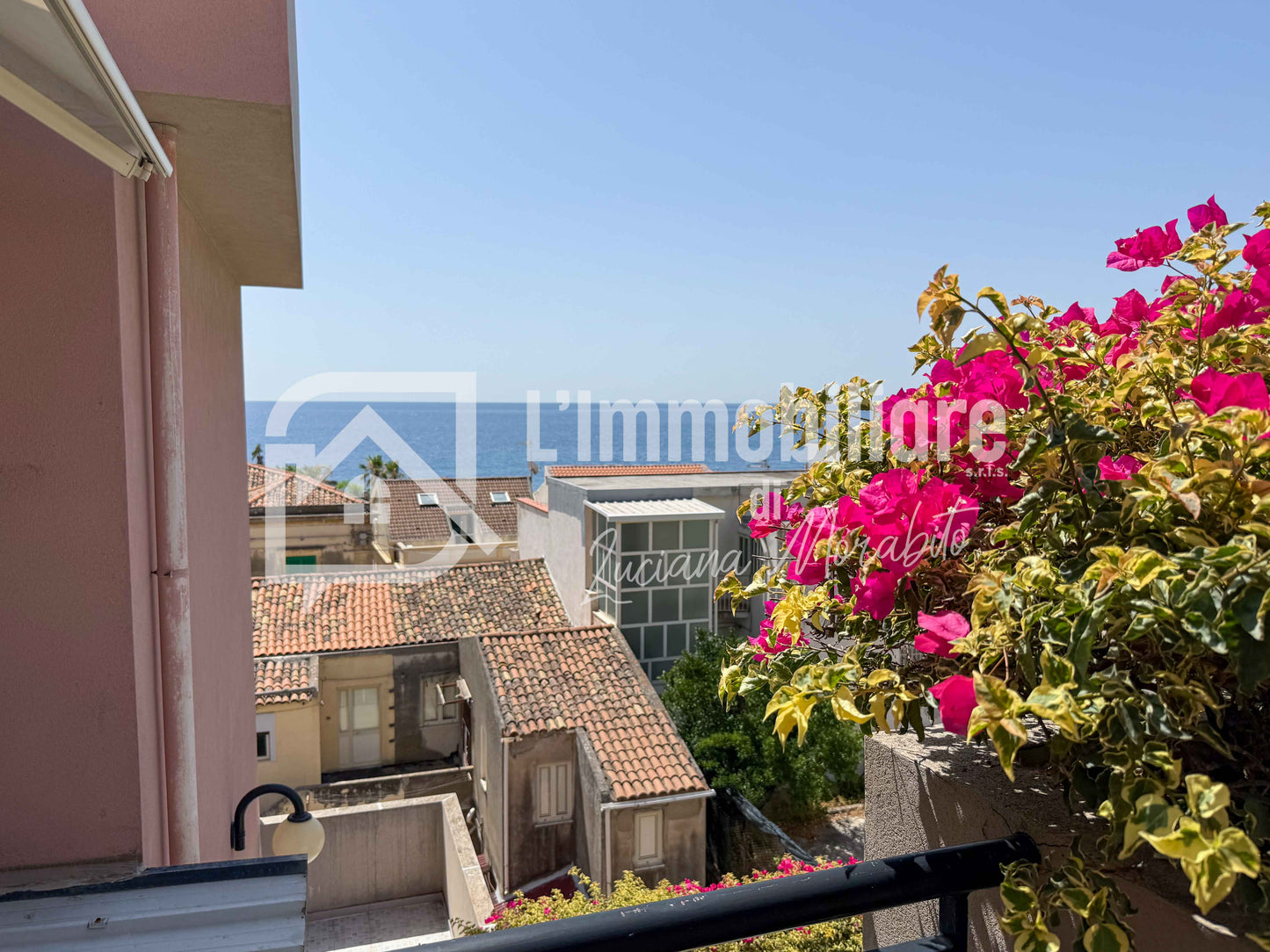 Edificio Residenziale in vendita in Strada Statale 114 Orientale Sicula, Messina rif. 54456877