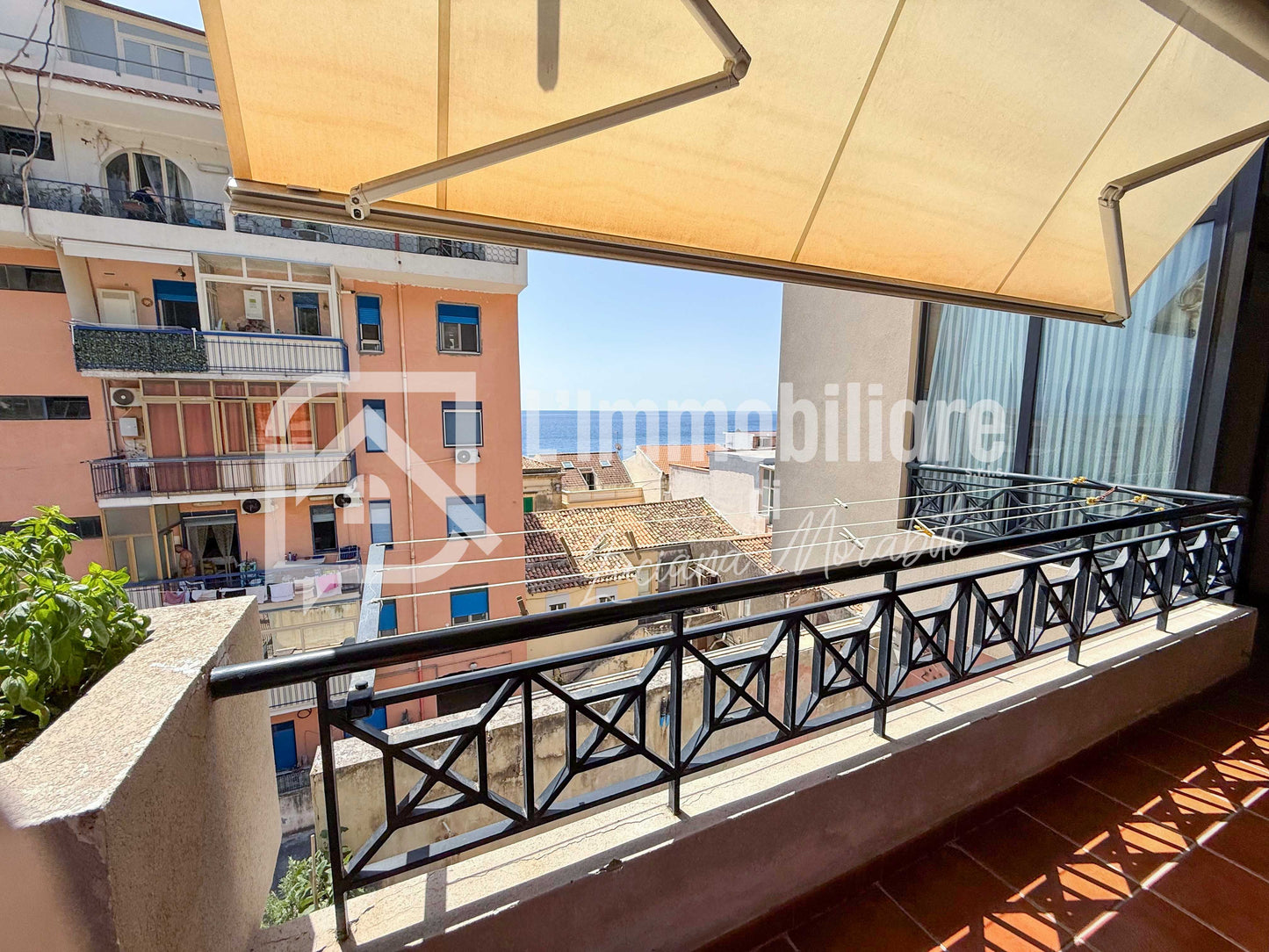 Edificio Residenziale in vendita in Strada Statale 114 Orientale Sicula, Messina rif. 54456877