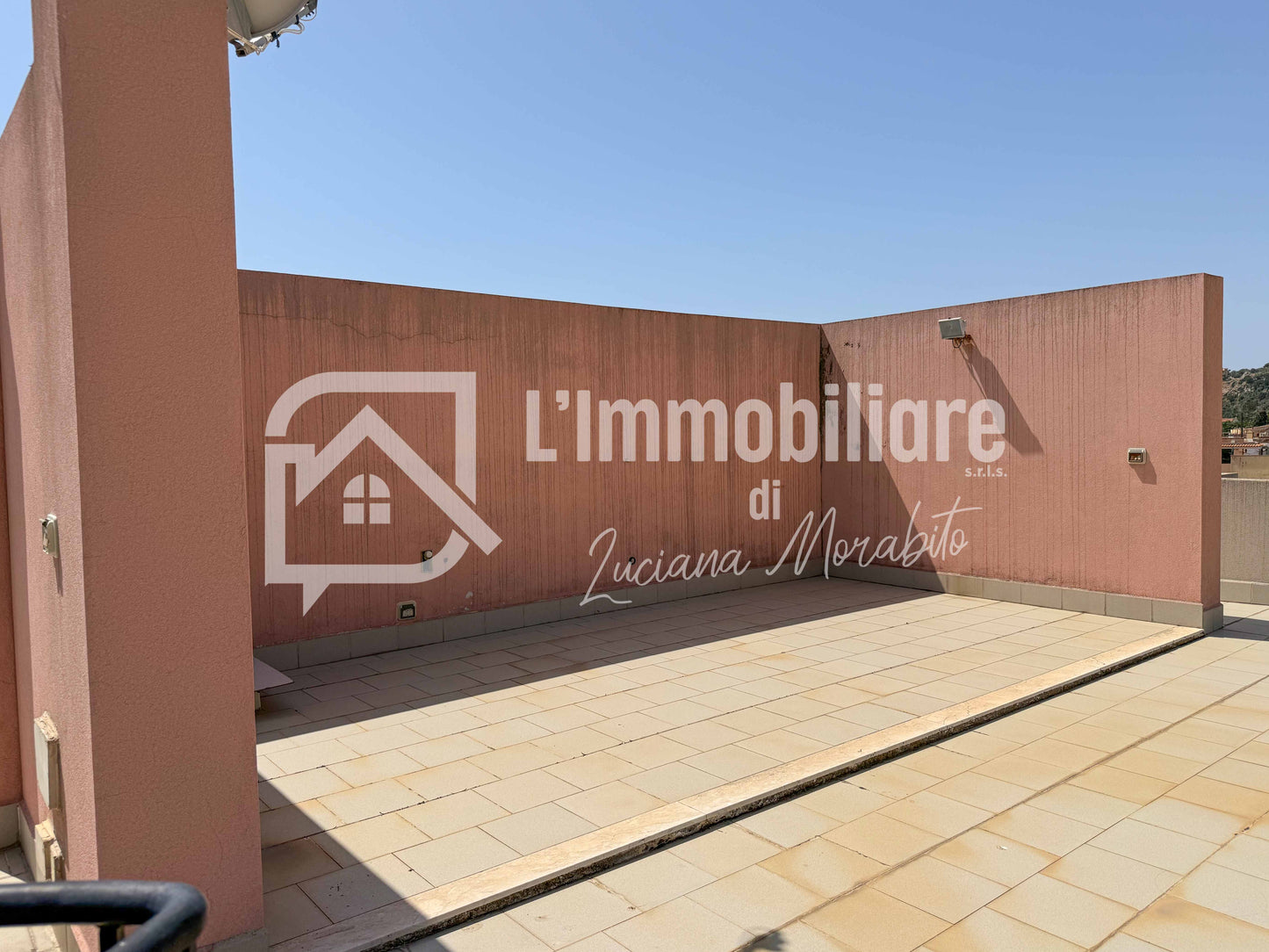 Edificio Residenziale in vendita in Strada Statale 114 Orientale Sicula, Messina rif. 54456877