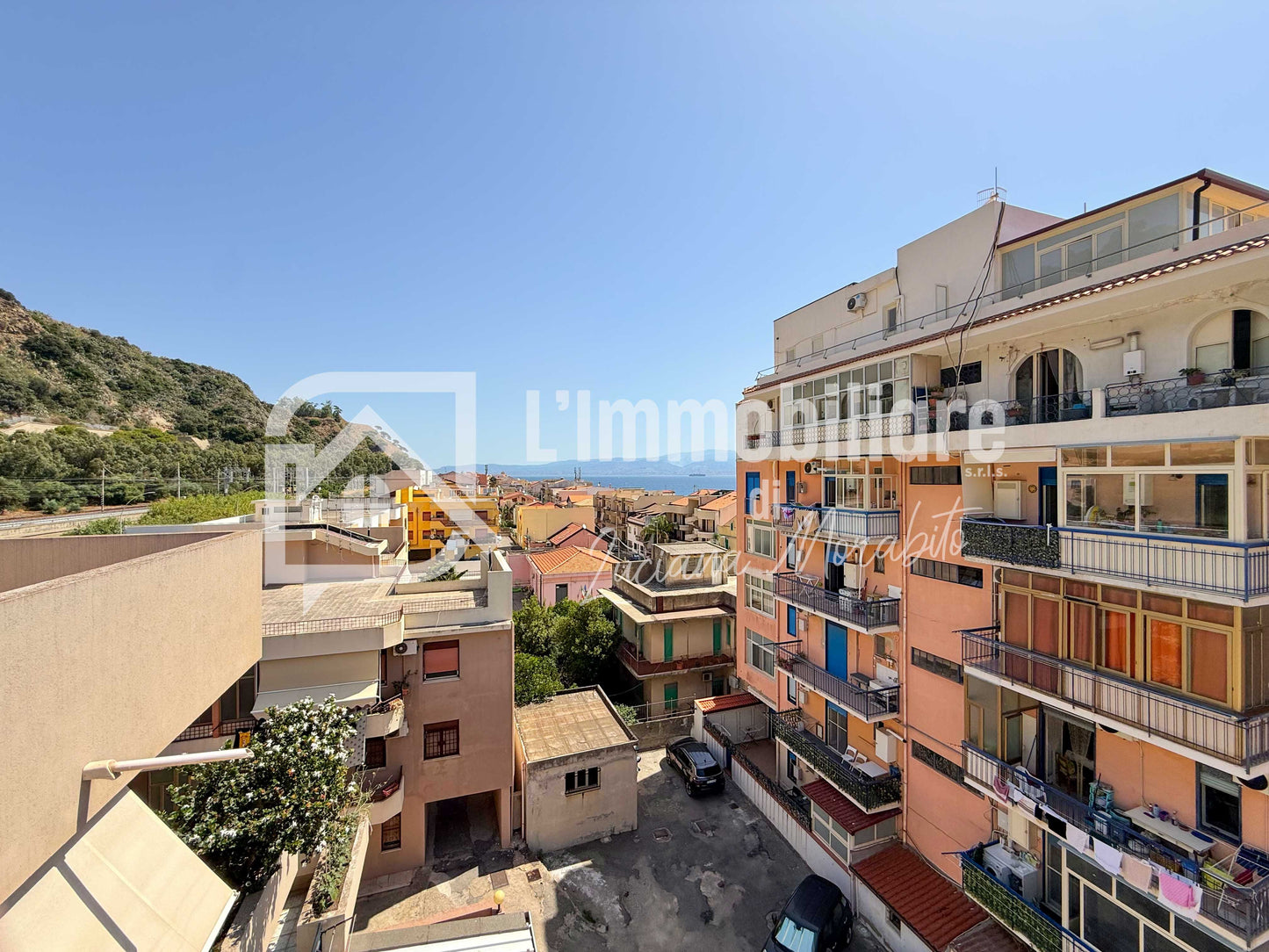 Edificio Residenziale in vendita in Strada Statale 114 Orientale Sicula, Messina rif. 54456877