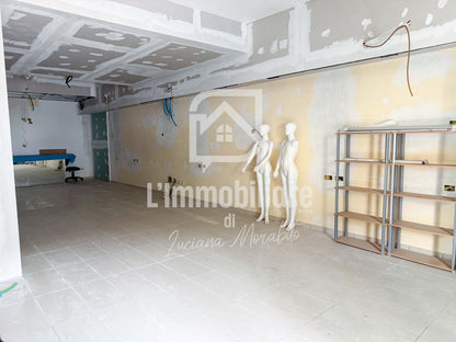 Locale in affitto in via Nazionale 83, Messina rif. 34054117