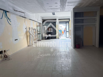 Locale in affitto in via Nazionale 83, Messina rif. 34054117