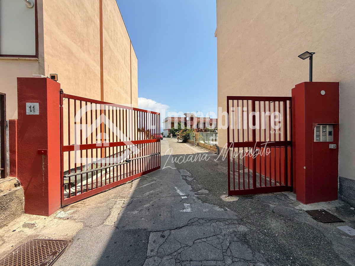 Trilocale in vendita in Via Nazionale 11B a S. Margherita, Messina rif. 36680526