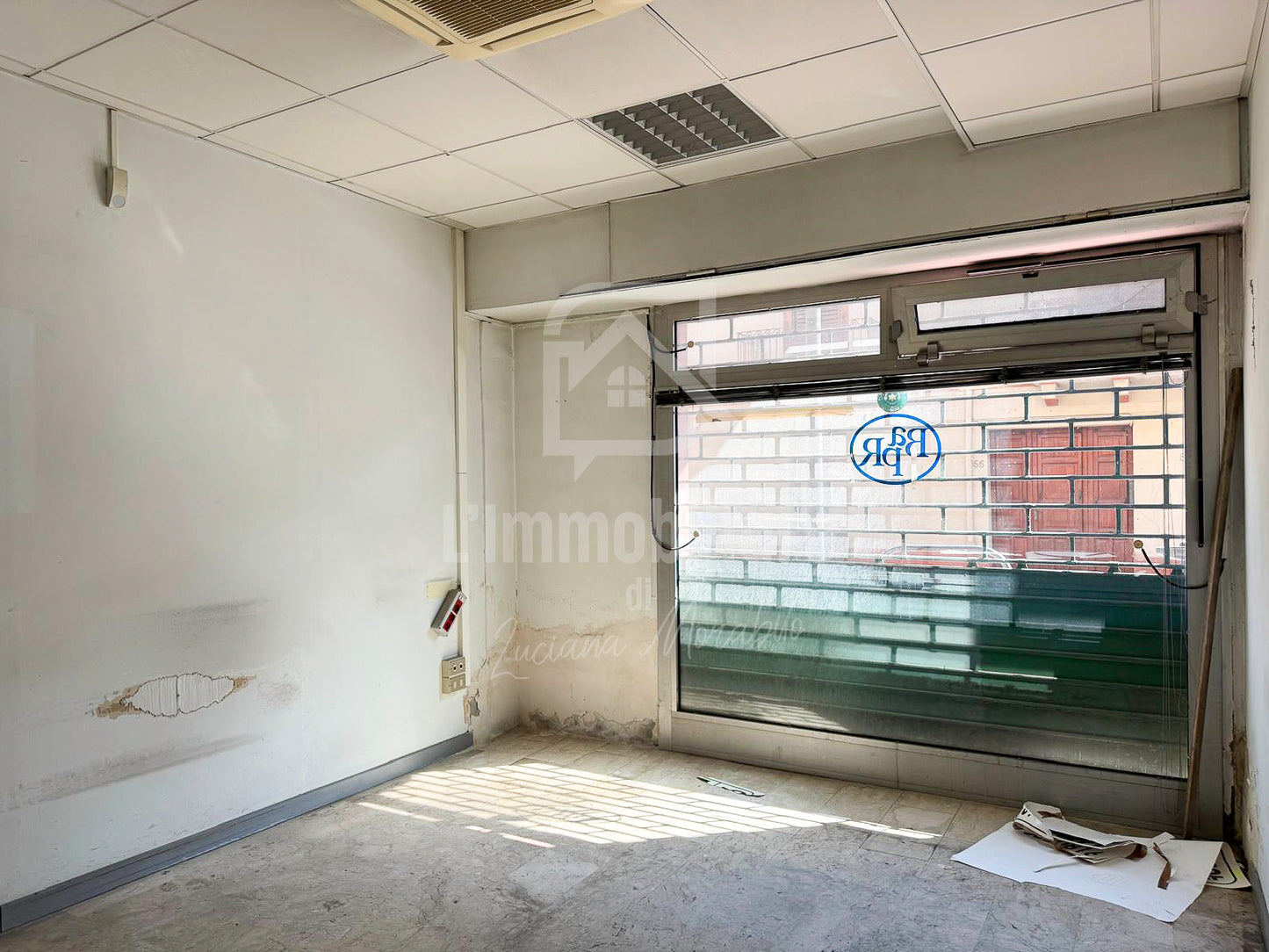 Locale in vendita/affitto ad Itala in via Roma 84 , Messina rif. 32146285