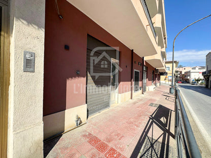 Locale in vendita/affitto ad Itala in via Roma 84 , Messina rif. 32146285