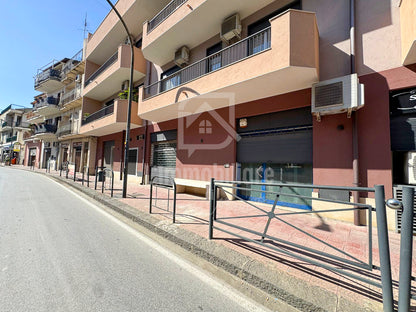 Locale in vendita/affitto ad Itala in via Roma 84 , Messina rif. 32146285
