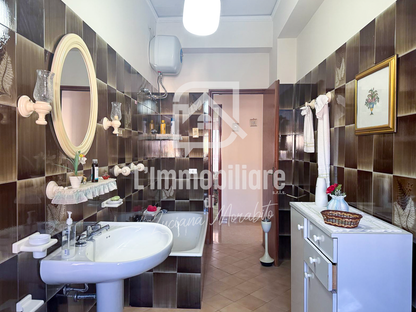 Quadrilocale in vendita in via San Isidoro S. Stefano Medio, Messina rif. 33346329