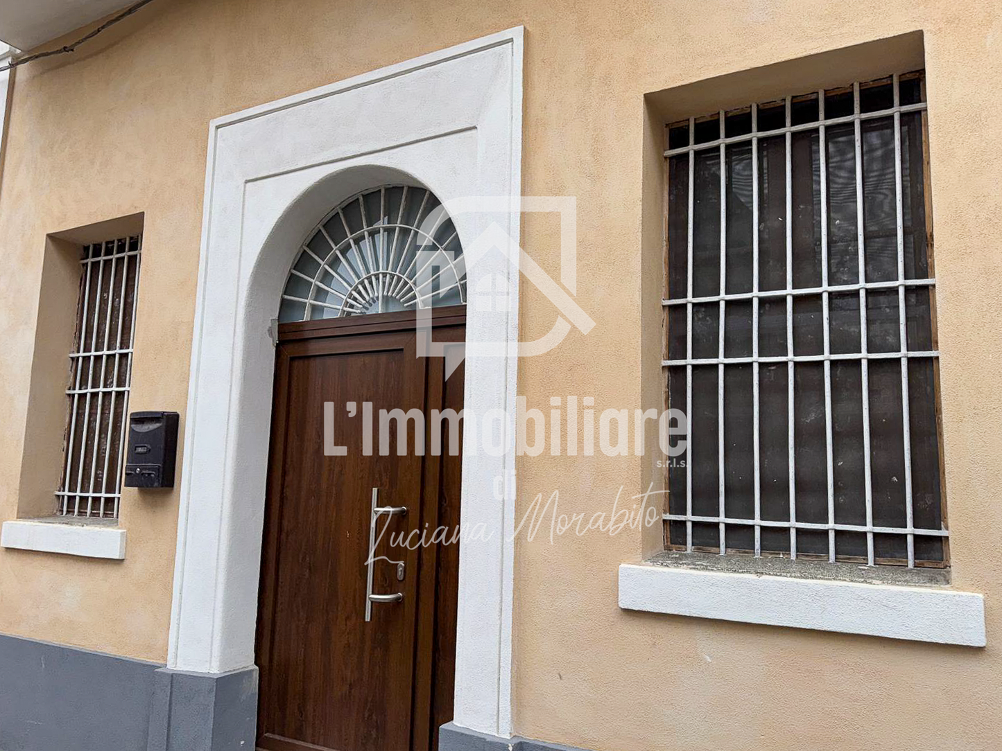 Casa indipendente in vendita in via F. Crispi 1 S. Stefano Briga, Messina rif. 33409385