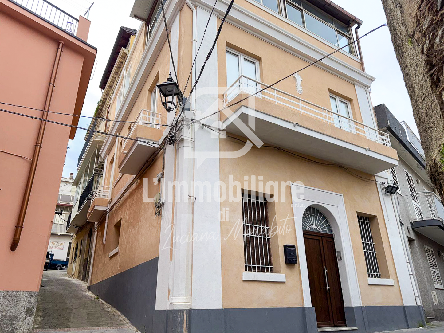 Casa indipendente in vendita in via F. Crispi 1 S. Stefano Briga, Messina rif. 33409385