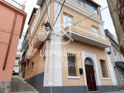 Casa indipendente in vendita in via F. Crispi 1 S. Stefano Briga, Messina rif. 33409385