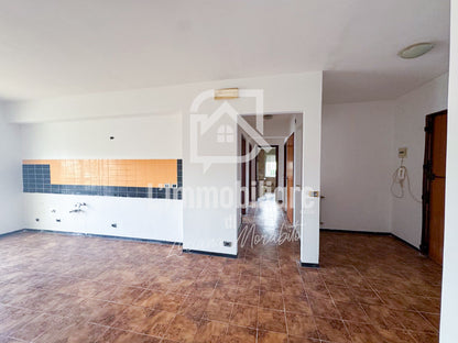 Quadrilocale in vendita in Via Nazionale s.n.c., Messina rif. 33984071