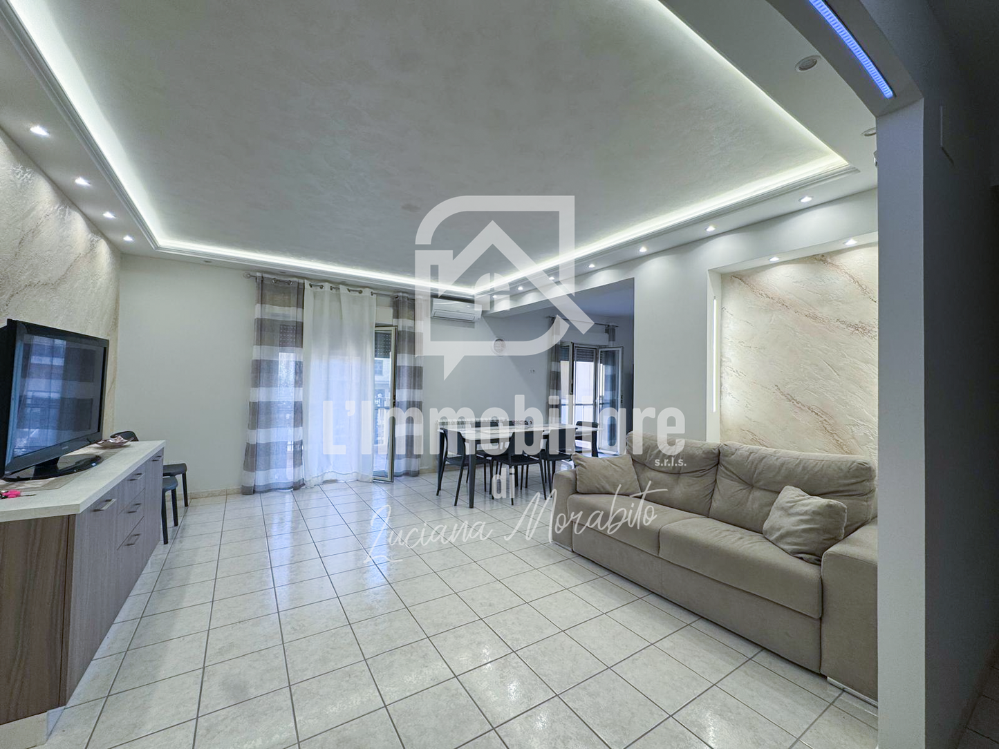 Trilocale in vendita in Via Nazionale 83, Messina rif. 34378242