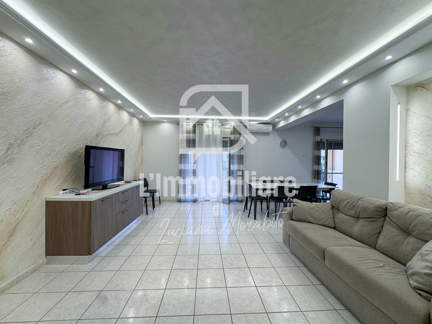 Trilocale in vendita in Via Nazionale 83, Messina rif. 34378242